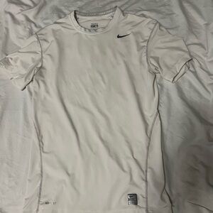 White Nike dark fit compression t shirt short sleeve men’s xl
